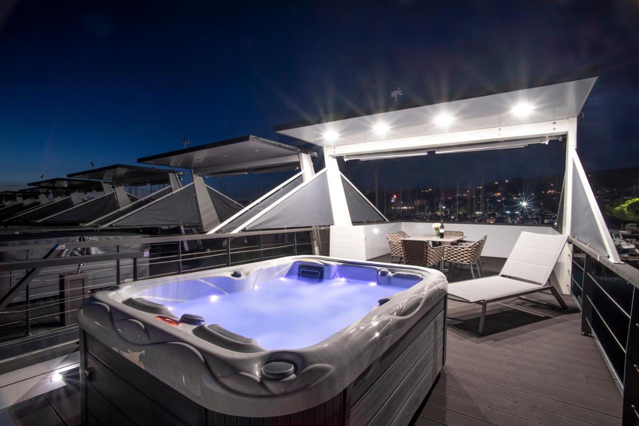 The Sea Lodges Portoroz - Bootshaus Floating Sea House Exterior photo